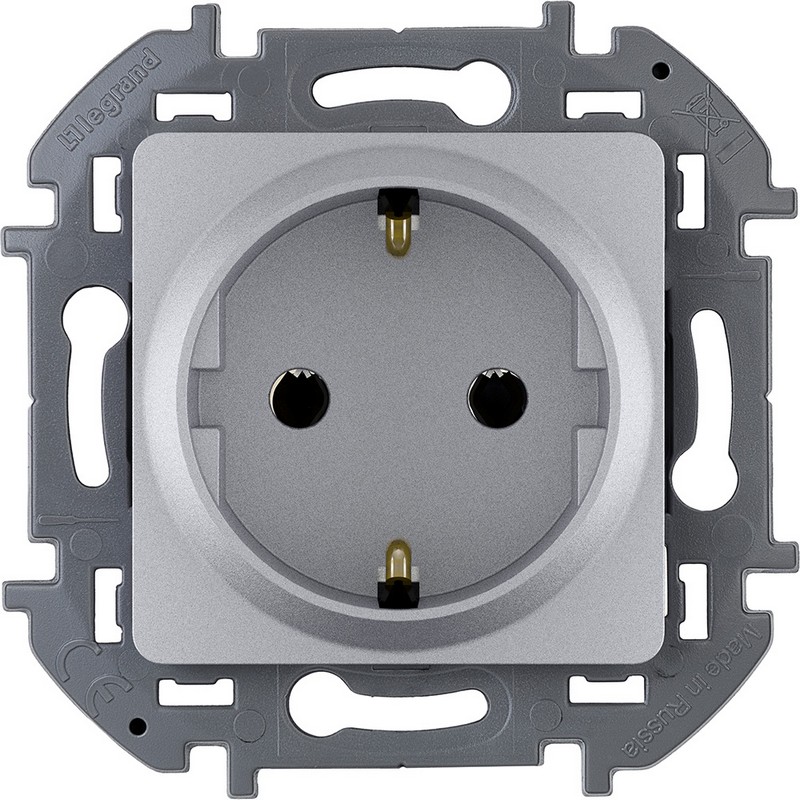 673722 Legrand Inspiria Розетка 2К+З немецкий стандарт 16А 250В алюминий, вид спереди