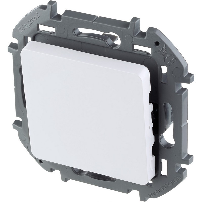 673600 Legrand Inspiria Выключатель 1-клавишный 10AX 250В белый, вид под углом
