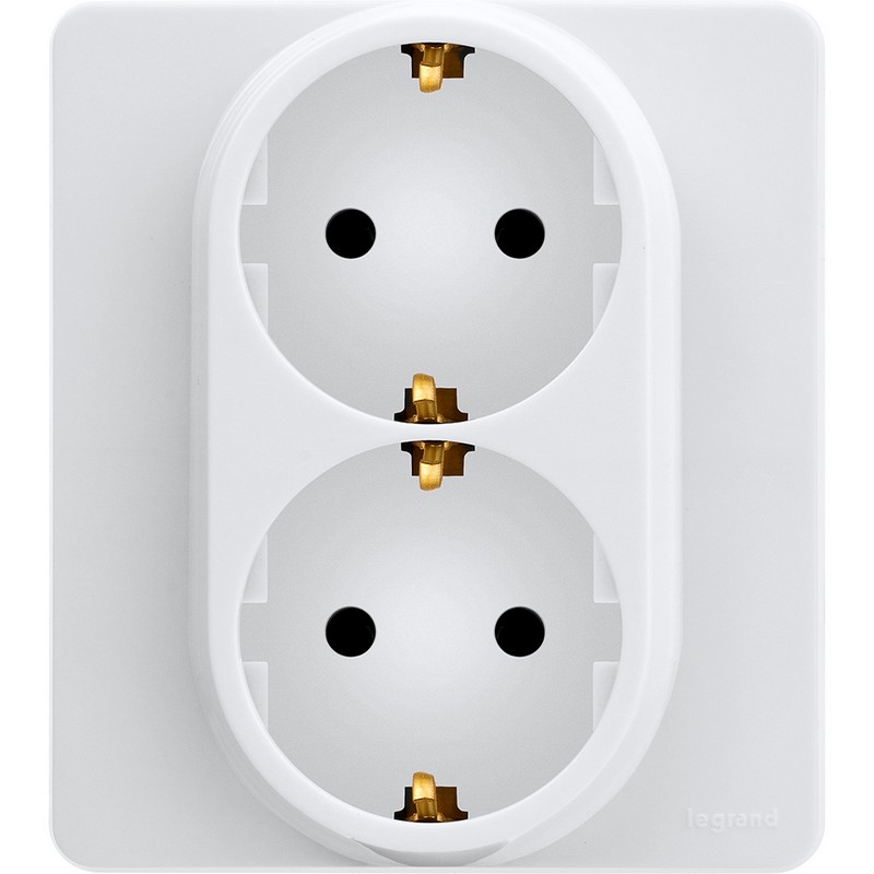 673750 Legrand Inspiria Розетка 2 x 2К+З немецкий стандарт 16А 250В белый, вид спереди